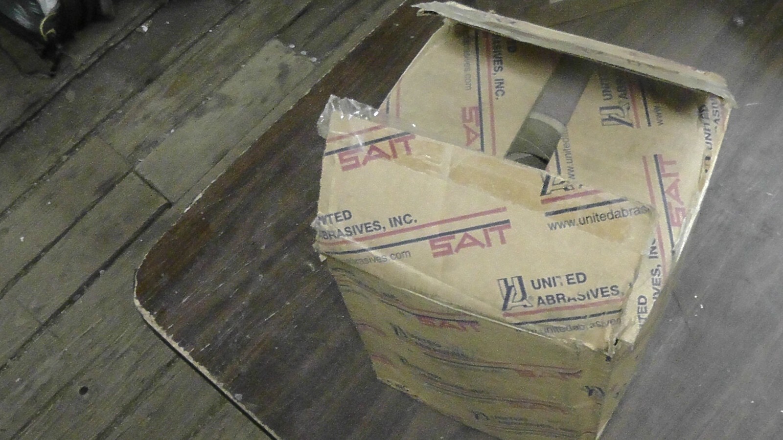 SAIT 2″ Wide EA-F P60, Aluminum Oxide, 60 Grit?, Rolled sanding paper, New