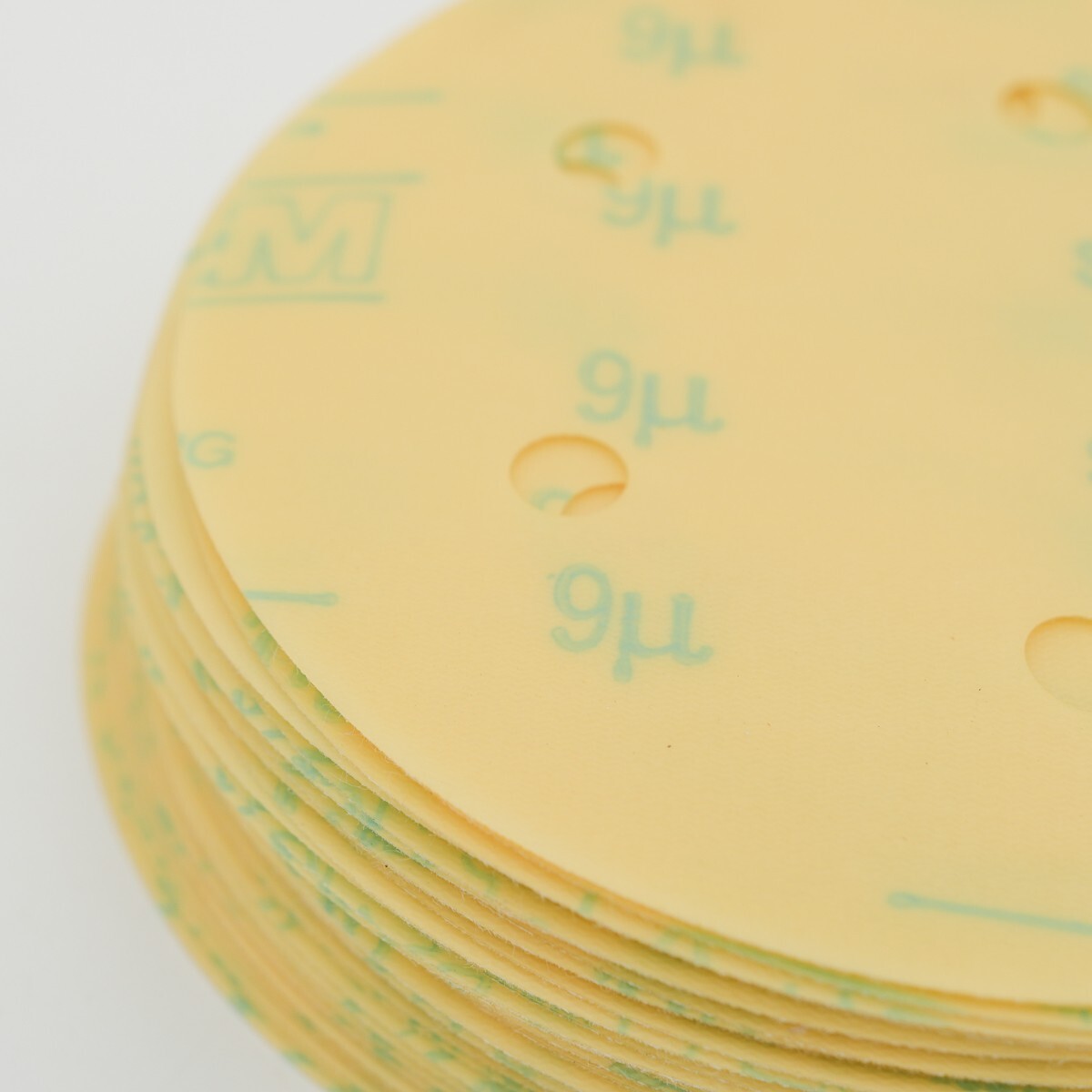 3M Hookit Microfinishing Film Disc 268L, 9 Mic, 5 in x 5 hole (box of 50)