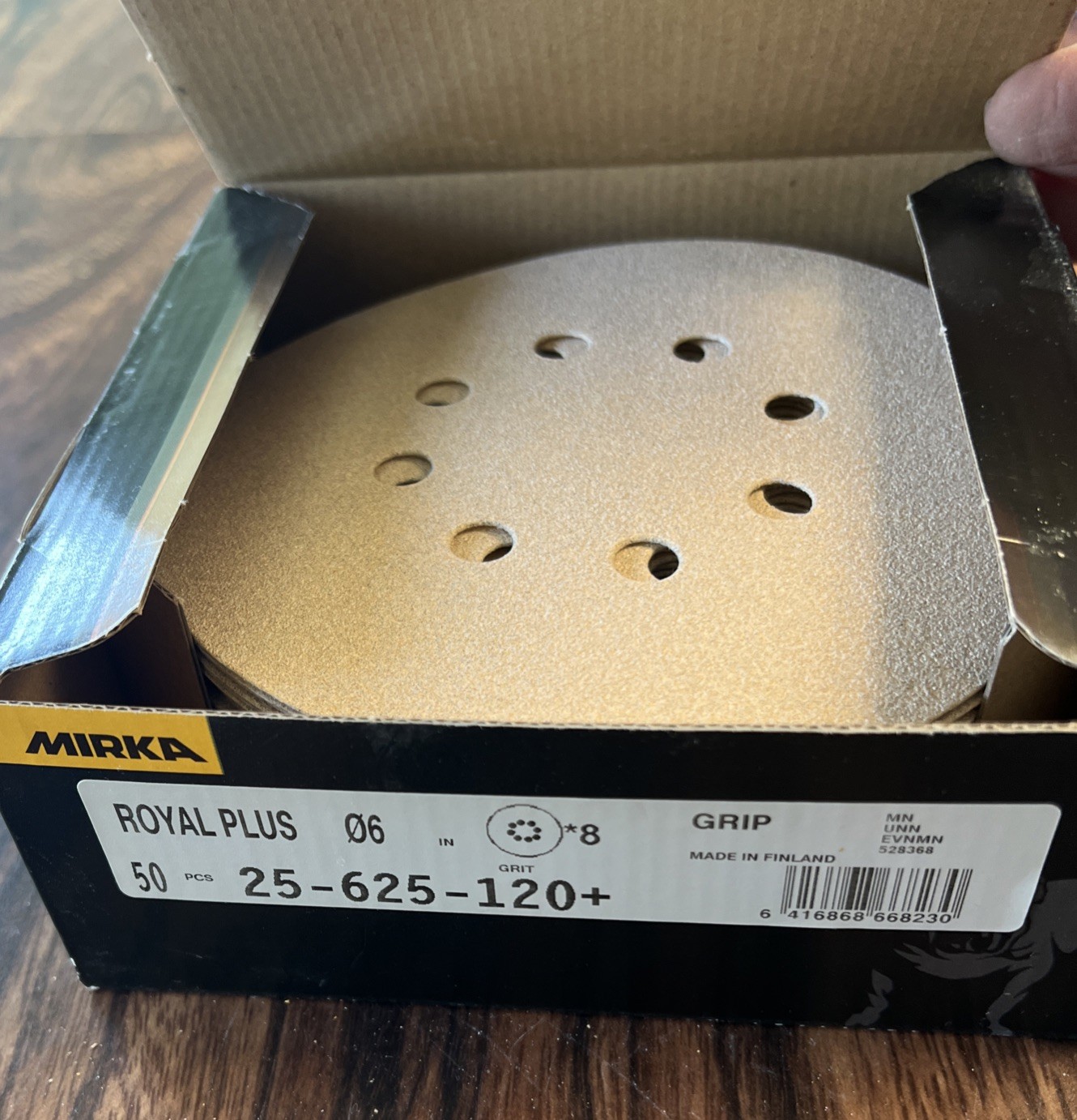 50pcs Mirka Royal Plus 25-625-120 6″ 8 Hole 120 Grit Hook and Loop Sanding Discs