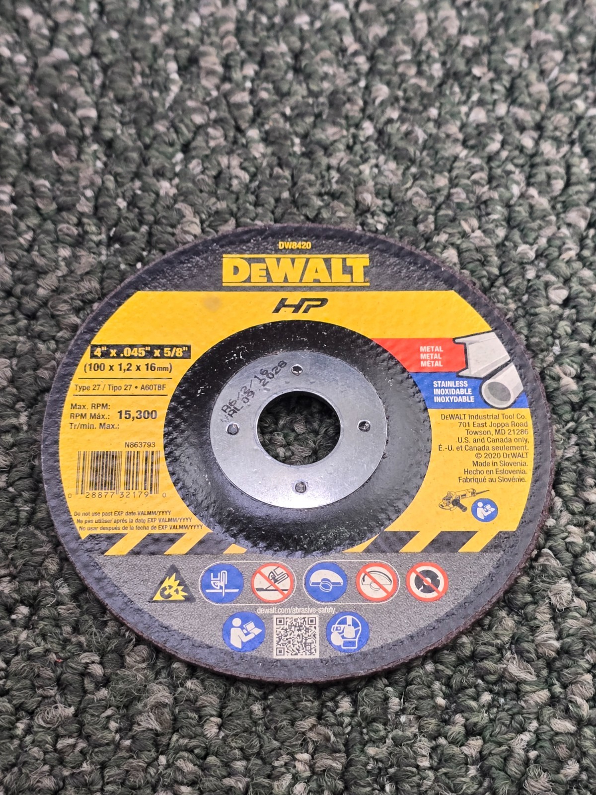 (QTY 25) DeWalt DW8420 Type 27 Metal Cutting Wheels 4″ x .045″ x 5/8″ 15300 RPM
