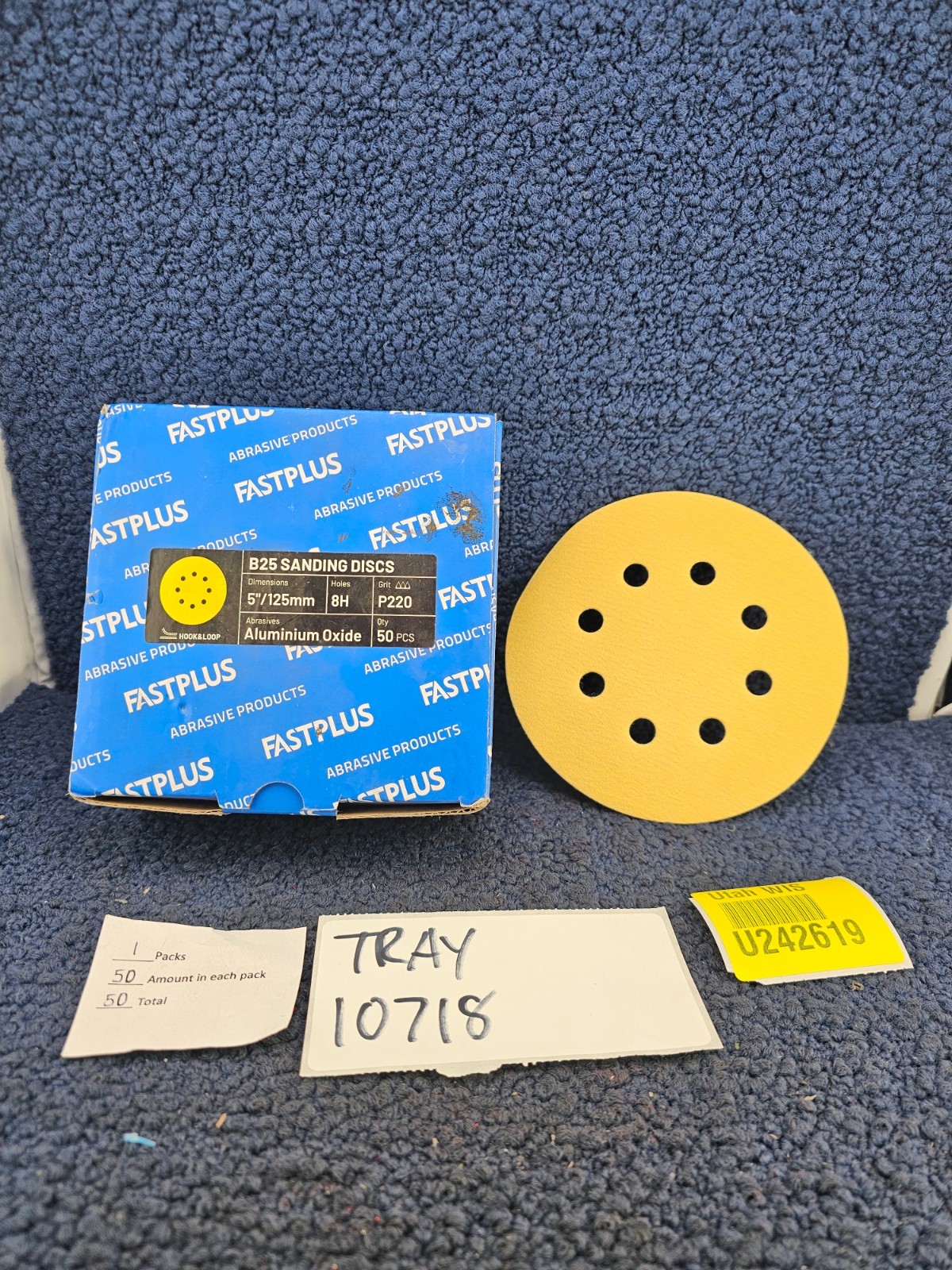 (QTY 50) FASTPLUS B25: 5″ Aluminum Oxide Sanding Disc, 8 Holes, P220 Grit