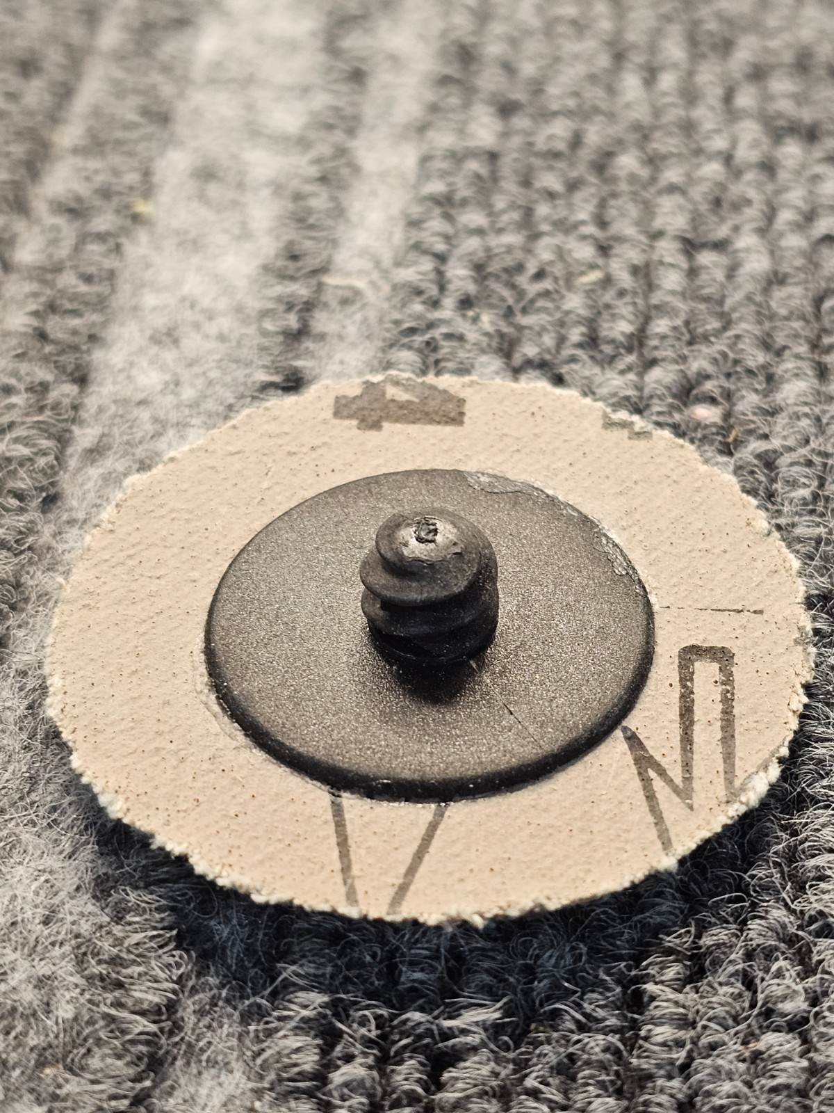 (QTY 25) TMP ST2010 2-inch Zirc Cloth QC Type R Sanding Discs 30000 RPM, 24 Grit