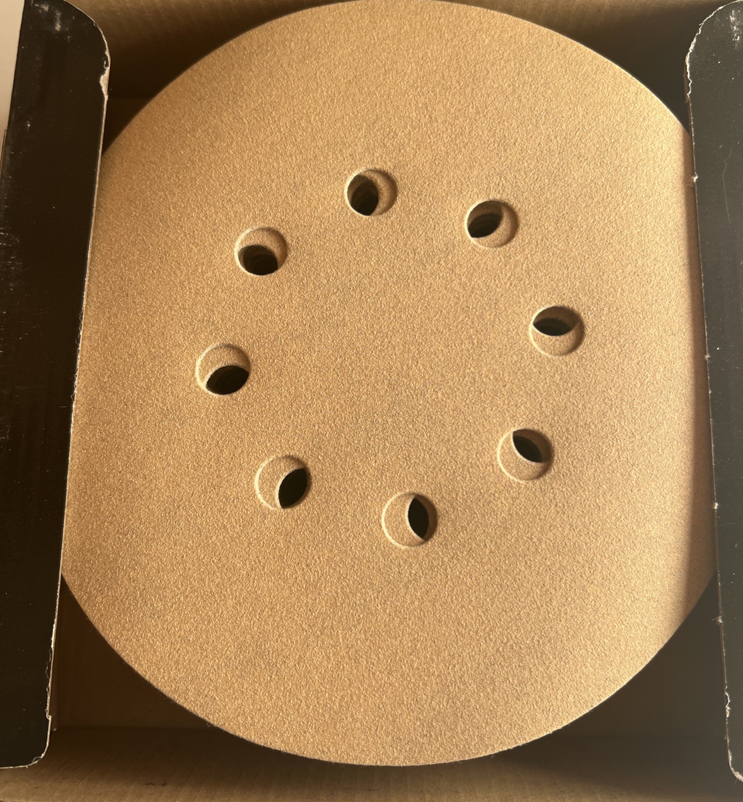 50pcs Mirka Royal Plus 25-625-180 6″ 8 Hole 180 Grit Hook and Loop Sanding Discs