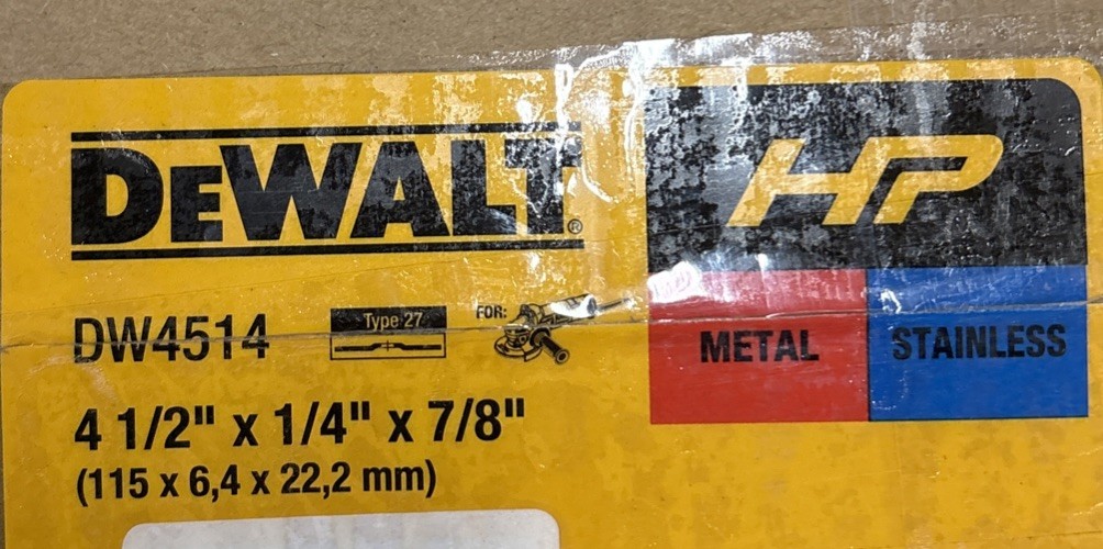 DeWalt DW4514 1/4″ Thick Grinding Wheel with 4-1/2″ Diameter,7/8″ Arbor- 3 Pack