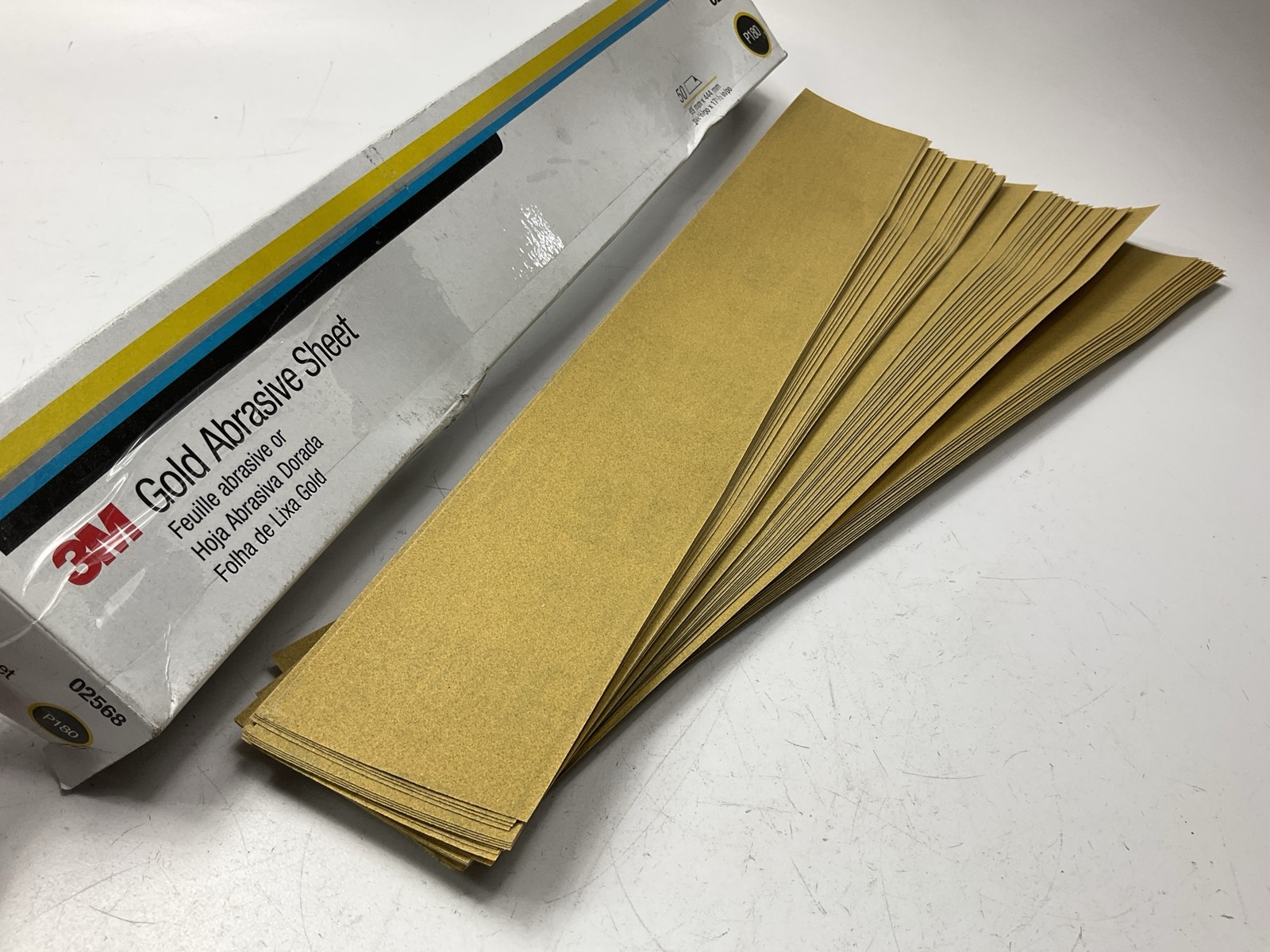 3M 02568 Gold 2.75″ In X 17.5″ In P180 Grit Abrasive Sanding Sheet – 50 Pack Box