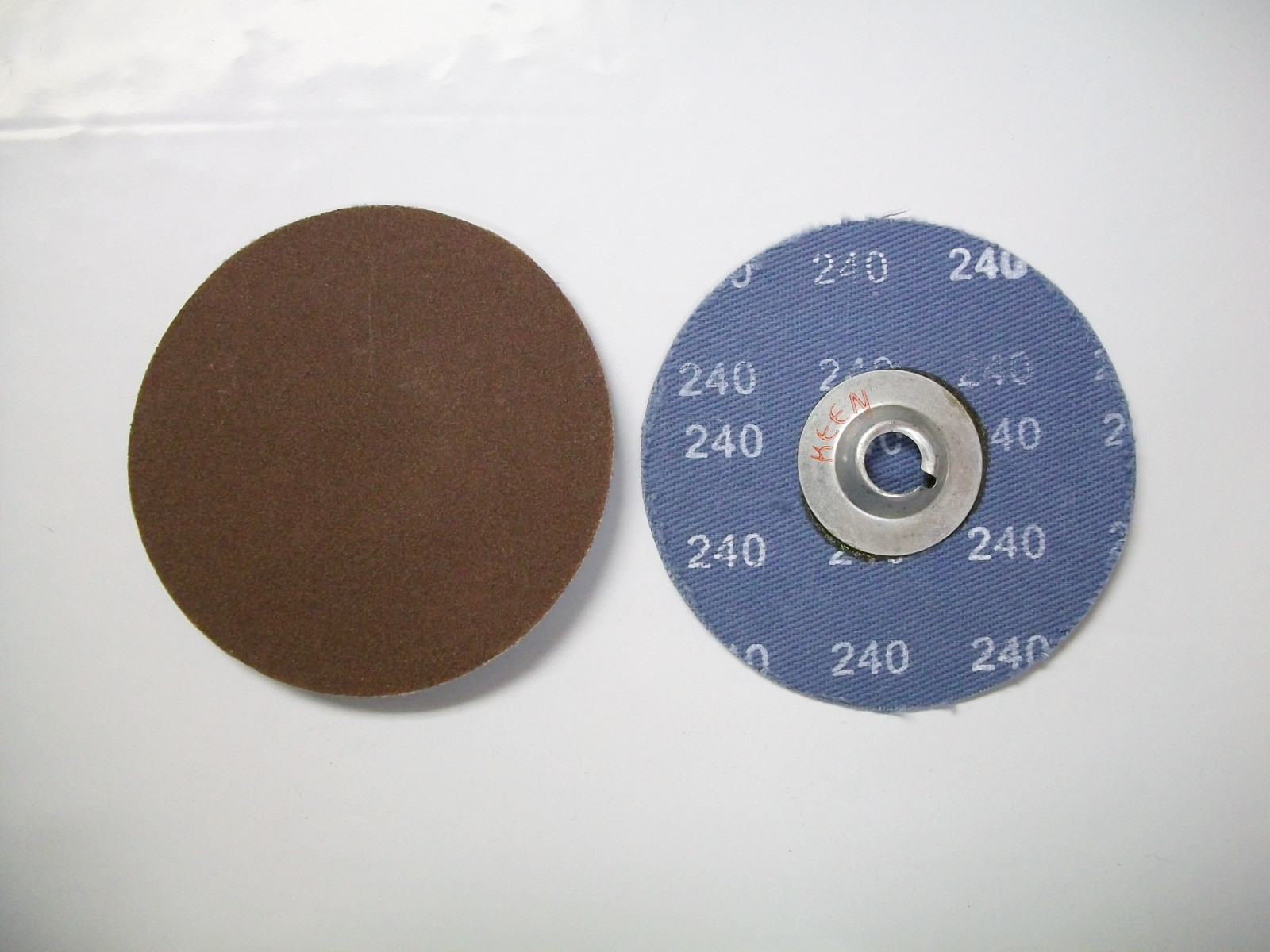 3″ Clip On Type S Roll On Sanding Disc, 240 Grit, AO, Keen , 25pc, w/Free Arbor!