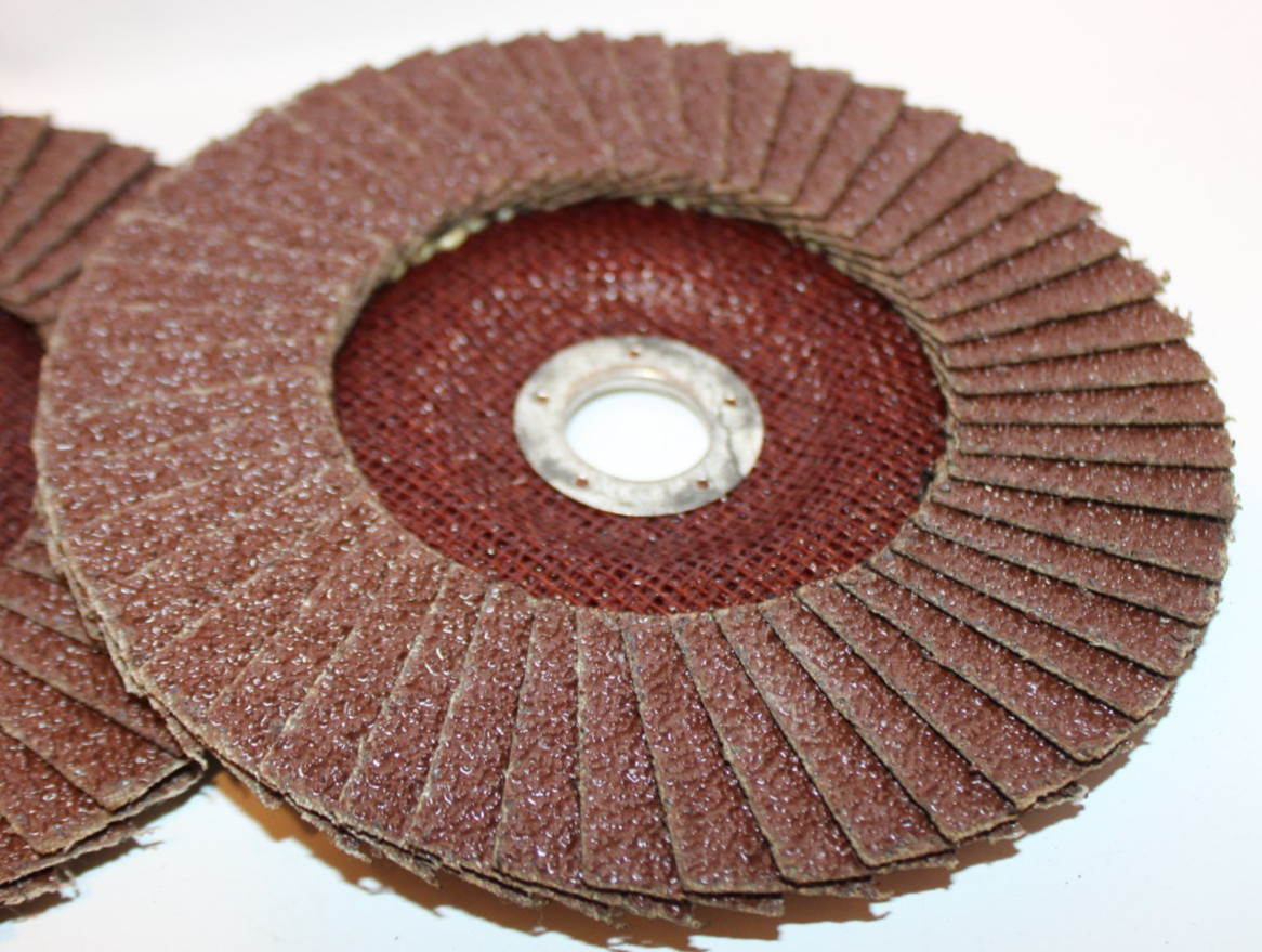 7″ x 7/8″ 24 Grit Flap Disc, FLAT Grinding Wheels, Fiber./AL. Oxide – Lot of 5
