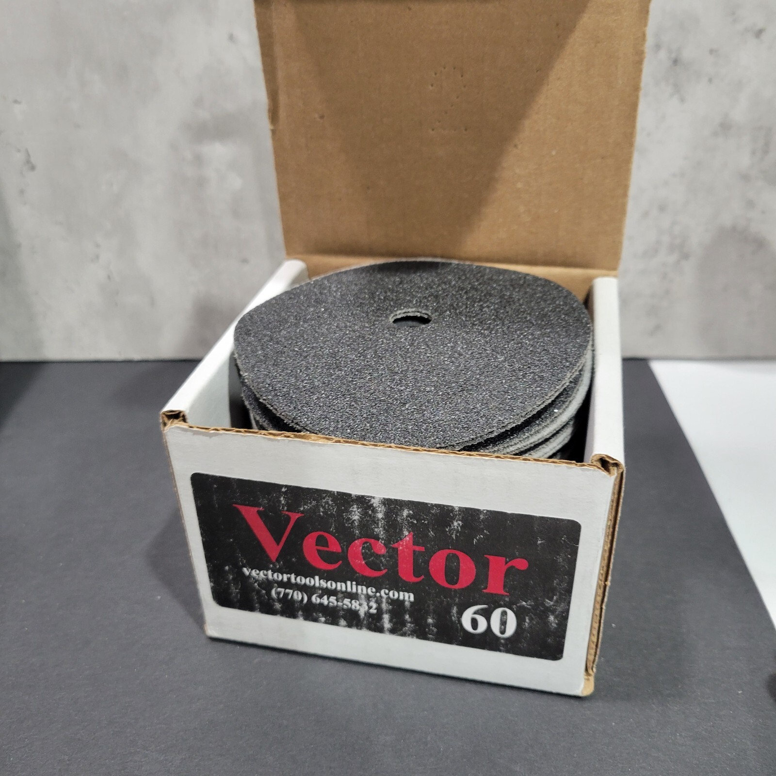 4 inch Sanding Discs 60 Grit, Hook and Loop 1 hole sandpaper Vector Black 50 pcs