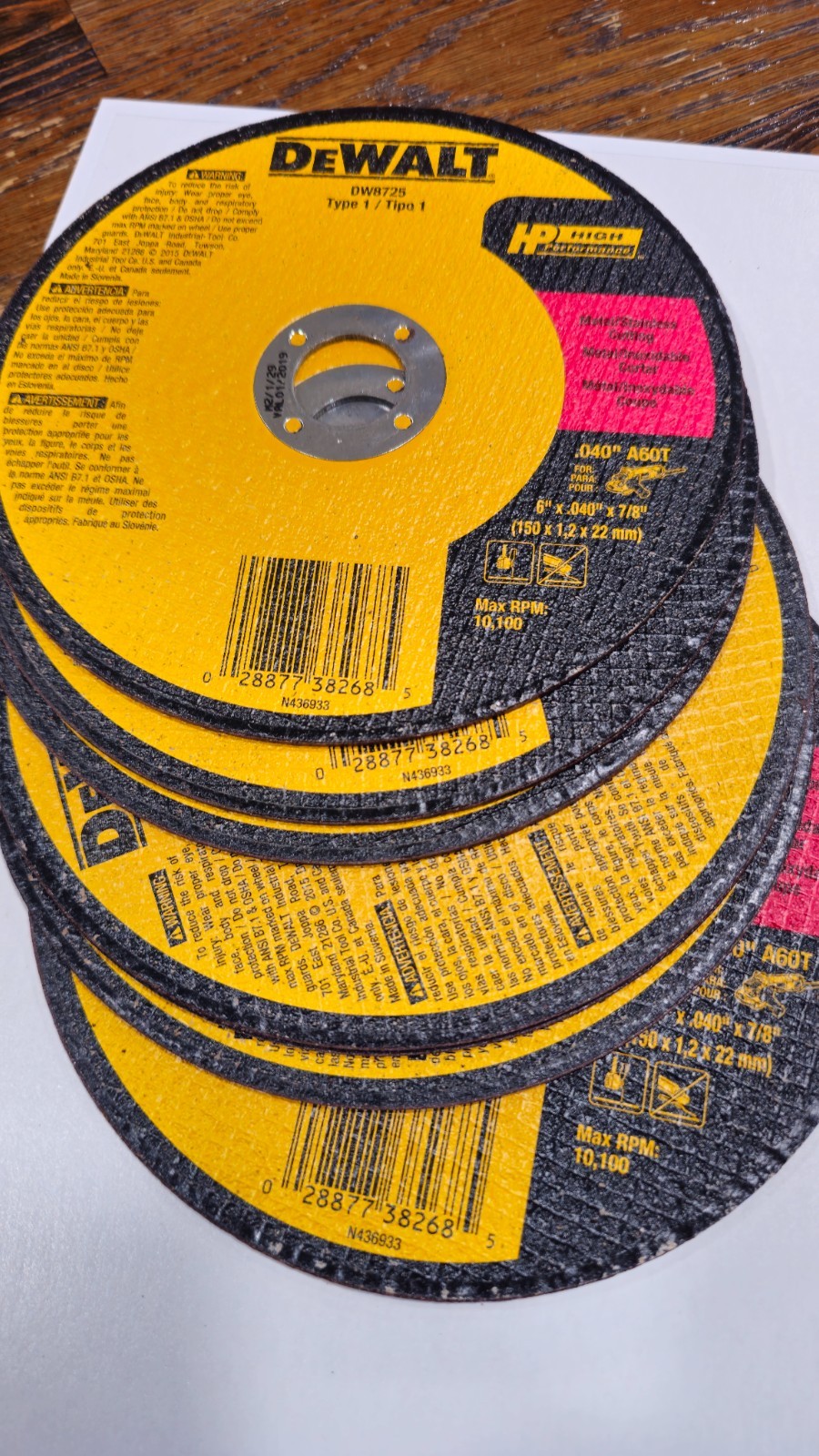 Dewalt DW8725 Pkg of 7 6 inch x .040 x 7/8 inch Cutting Wheels Package of 7