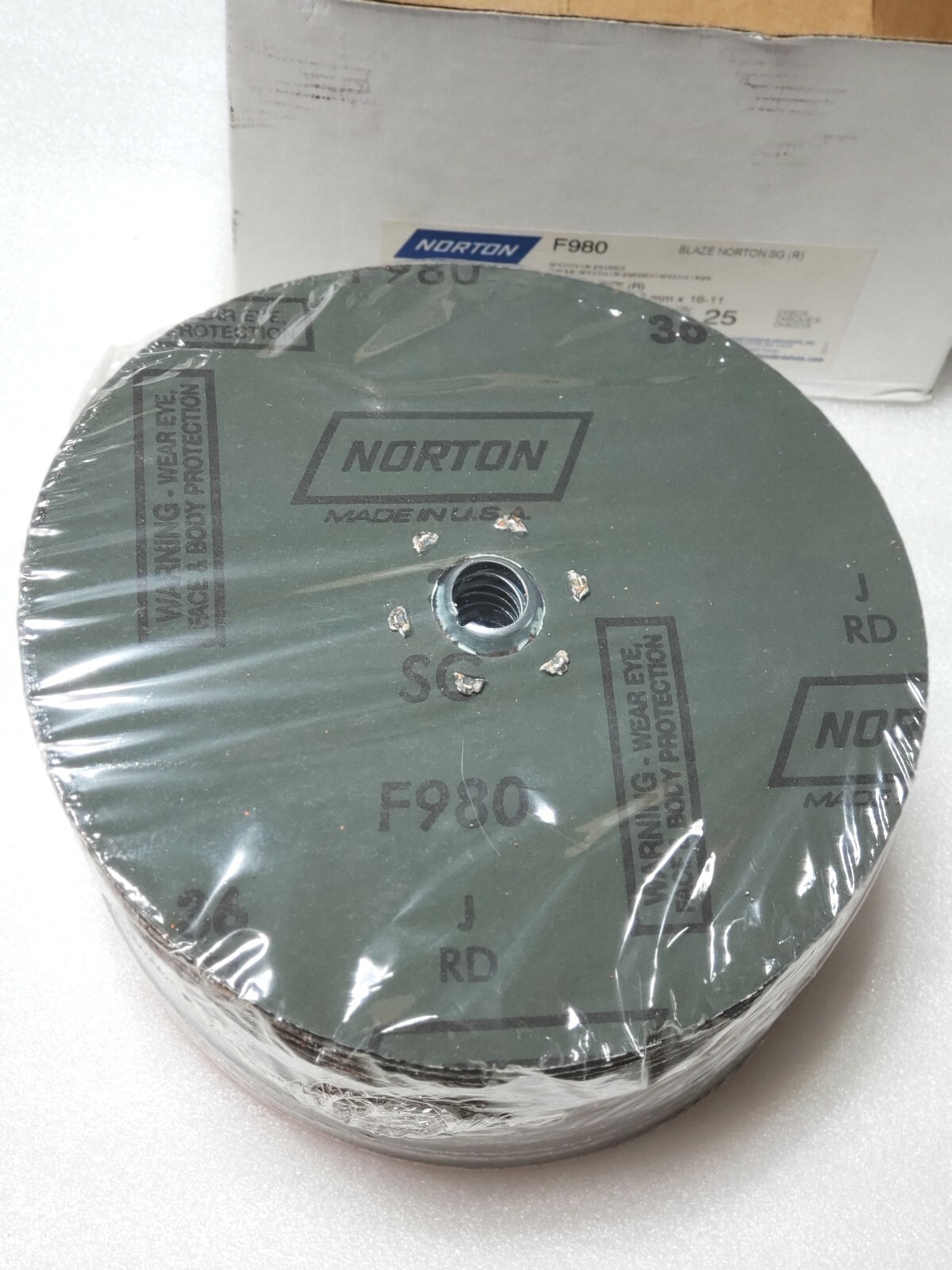 25Pcs Norton 7″ X 5/8-11 Blaze F980 Speed Change Fiber Disc 36 Grit 66261029863