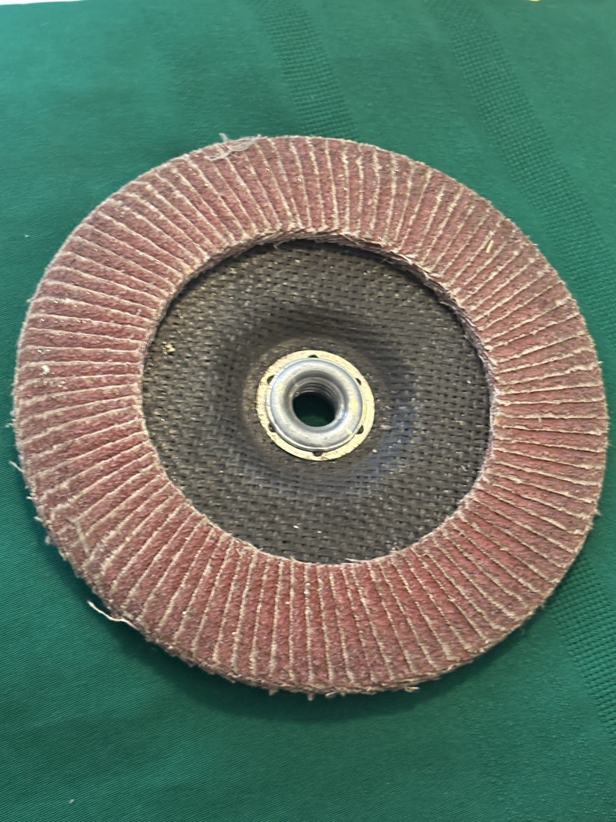 Standard Abrasives Ceramic Flap Disc 8600 RPM 7” 40 Grit TY27 Grinding Wheel.