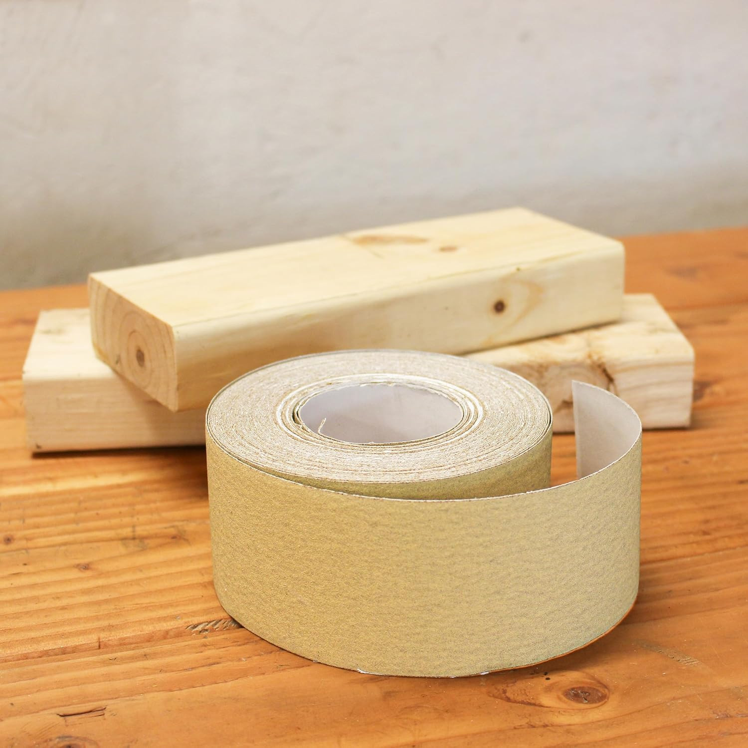 Adhesive Sticky Back 320-Grit Sandpaper Roll 2-3/4In X 20 Yards Aluminum Oxide G