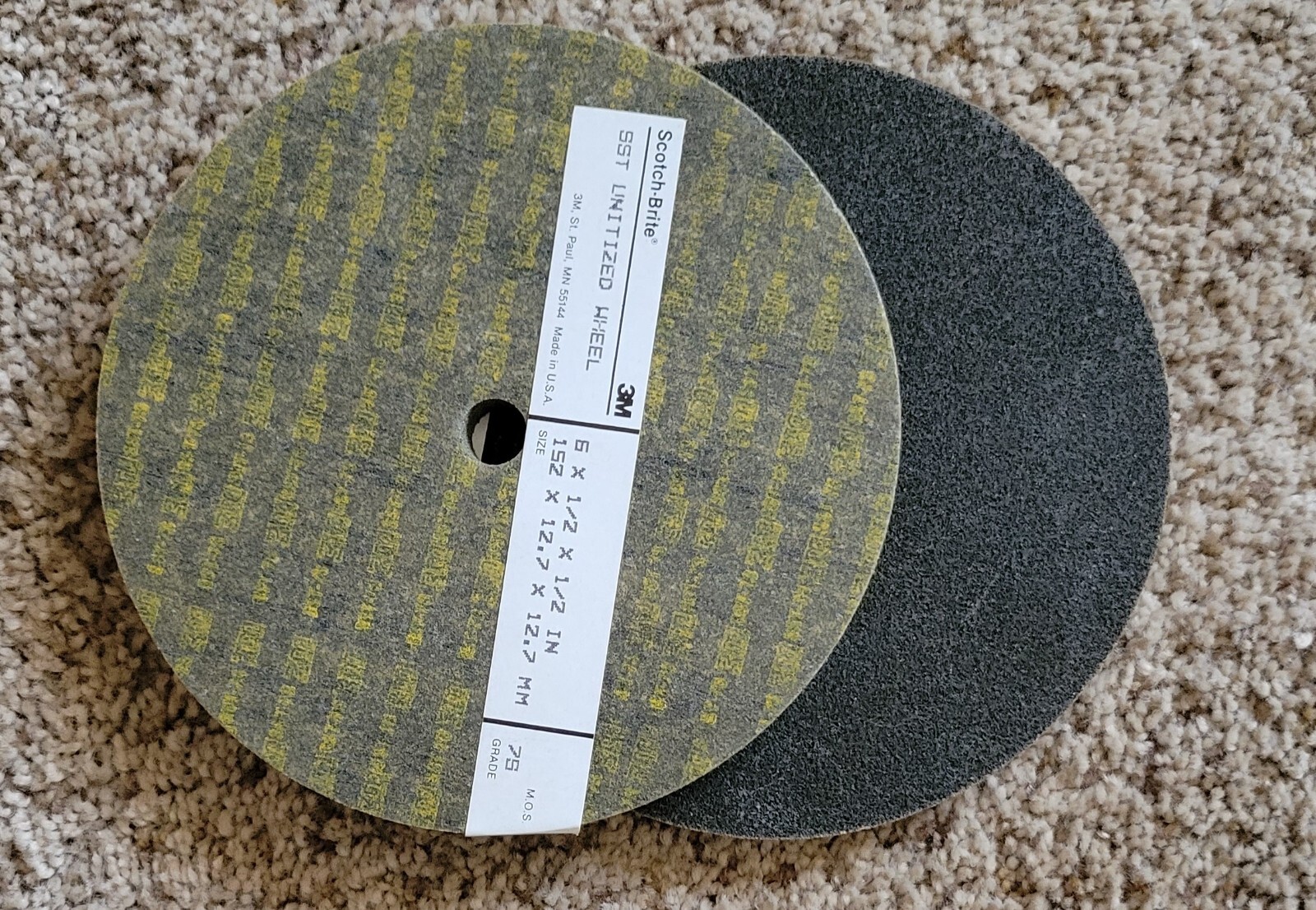 ( 2) 3M Scotch-Brite48011 SST Unitized Wheels, 6 in x 1/2 in x 1/2 in 7S FIN