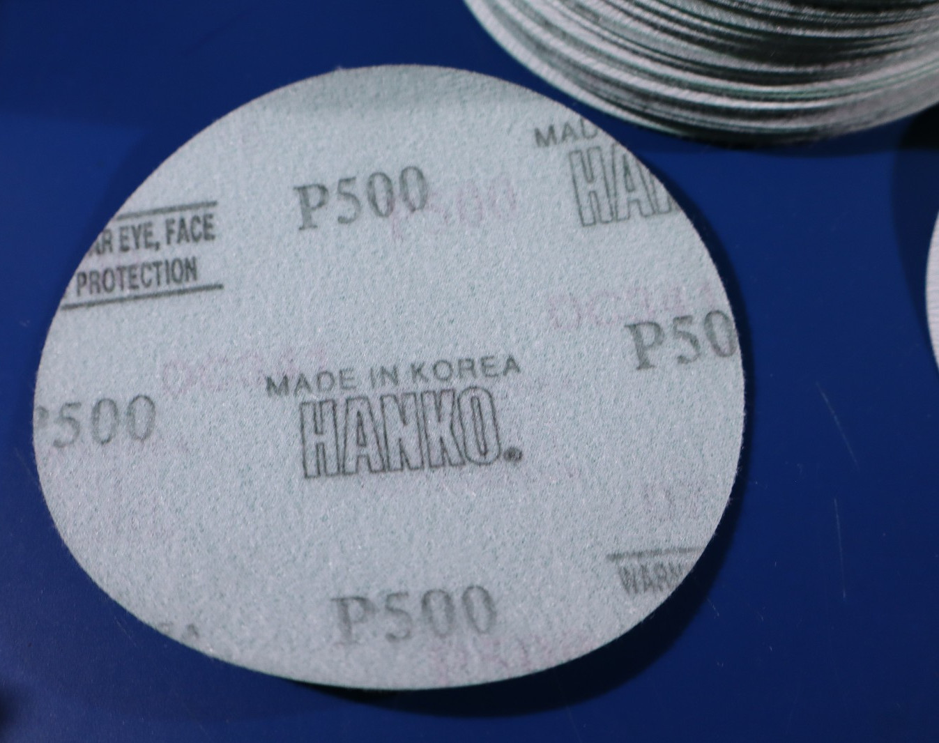Hanko Disc 5″Grit P500 Hole N/H Attachment Velero Backing pet Film Lot of 300