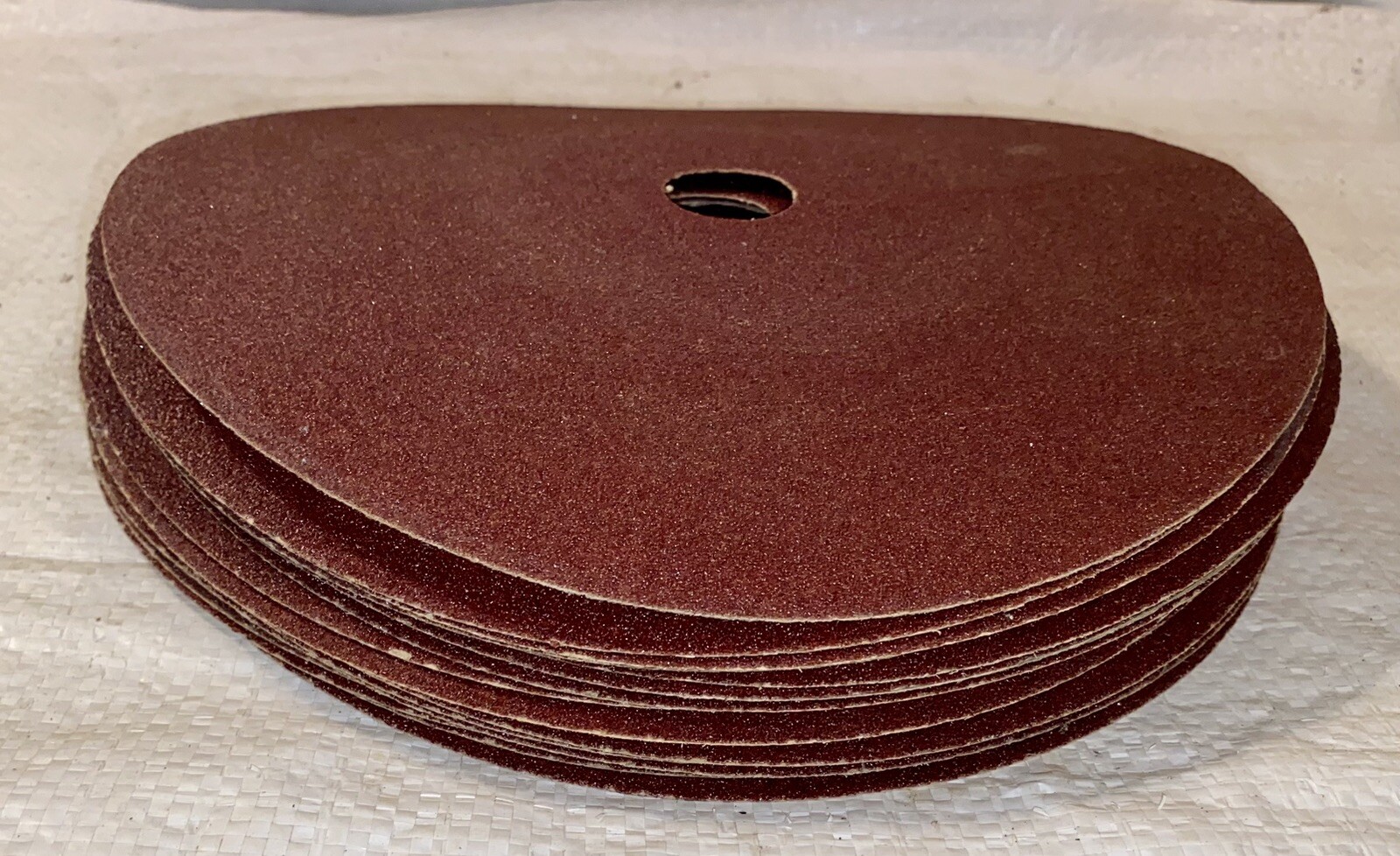 LOT OF 25 8″x7/8″ 3M 241 P60 ROUND BOLT ON SANDING DISCS