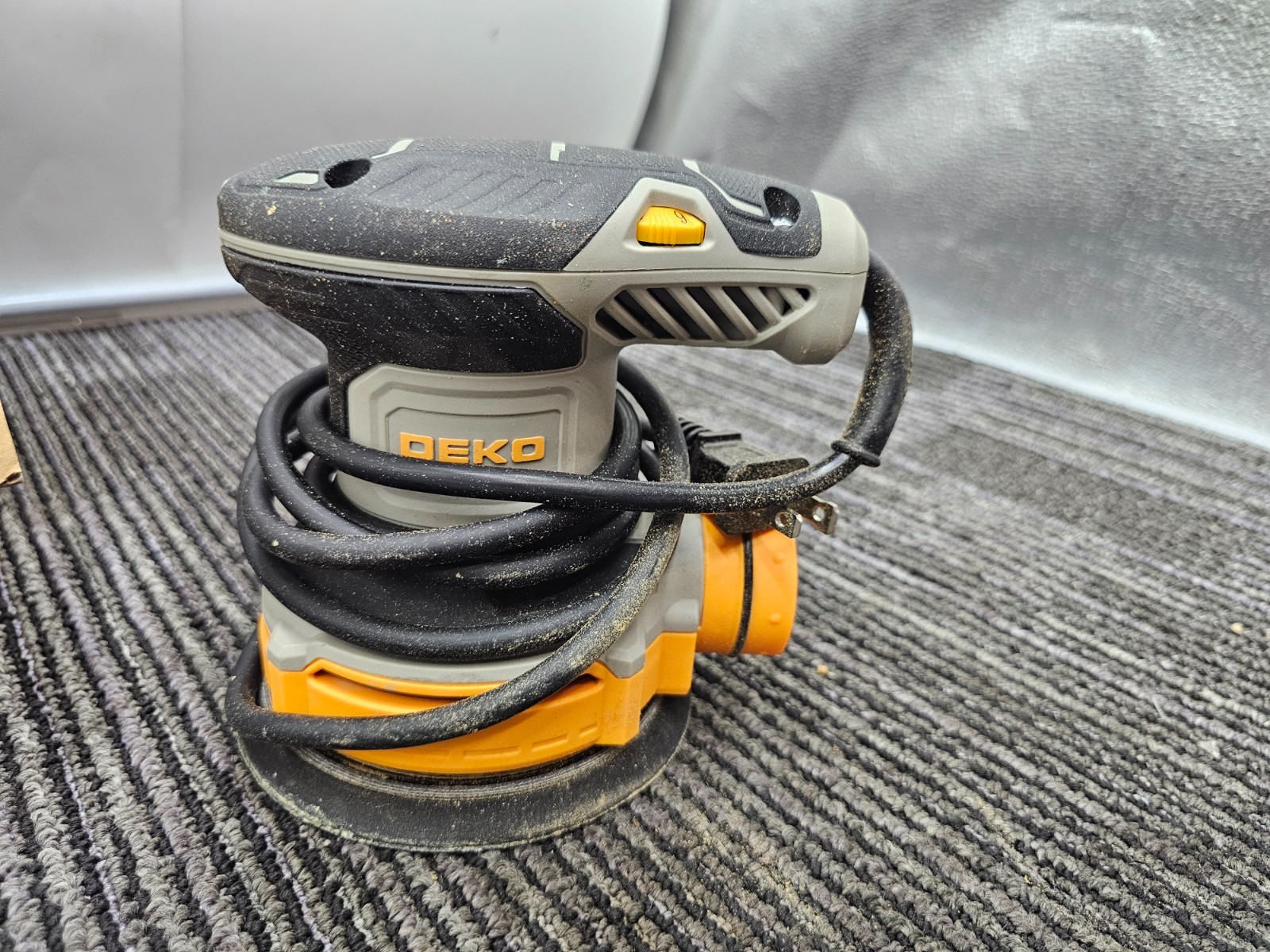 Deko DKOS30A125 300W Orbital Sander Sanding 14000RPM Sandpaper 125mm 2.5A 60Hz
