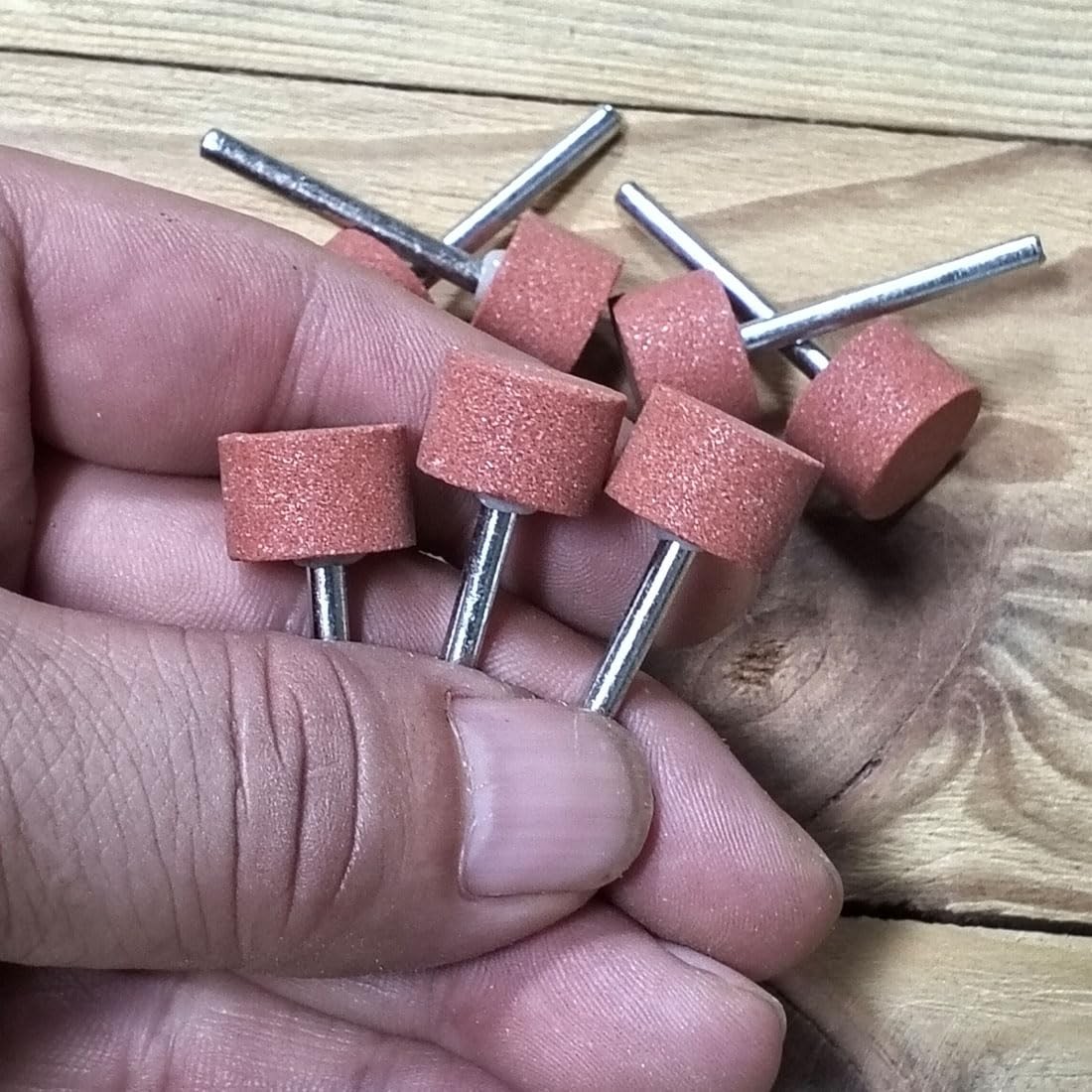 18pcs Rotary Grinding Stones, 1/8” Shank 15MM Cylinder Shape 15mm, Red