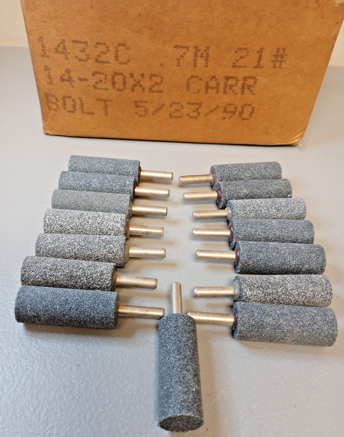 Abrasive Mounted Stone 1/4″ Shank 0.63″ Cylindrical Corundum Grinding Head-15 pc
