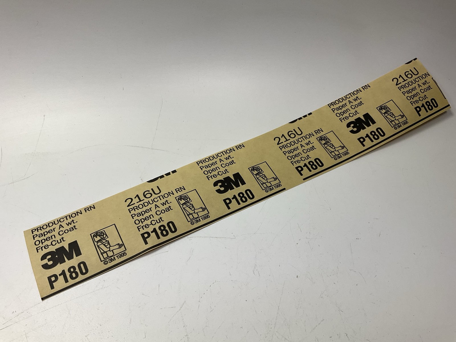3M 02568 Gold 2.75″ In X 17.5″ In P180 Grit Abrasive Sanding Sheet – 50 Pack Box