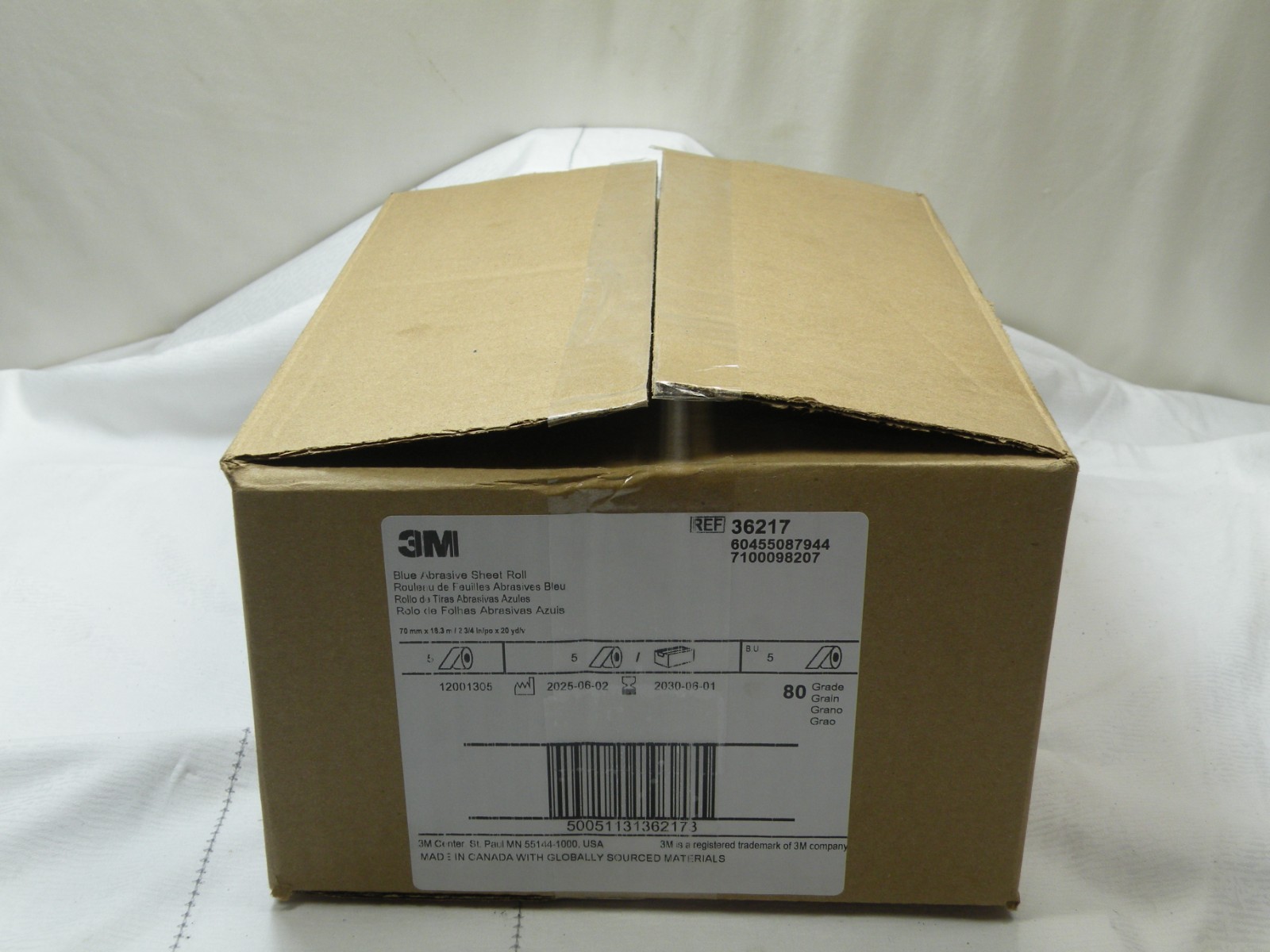 3M 36217 Stikit, 80 Grit Blue Abrasive Sheet Roll, 2-3/4″ x 20 yd, Box of 5