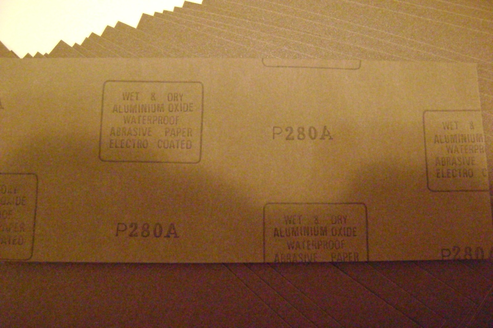 SAND PAPER 3-11/16 X 9 ,240/280 GRIT WET DRY WATERPROOF ALUMINIUM OXIDE