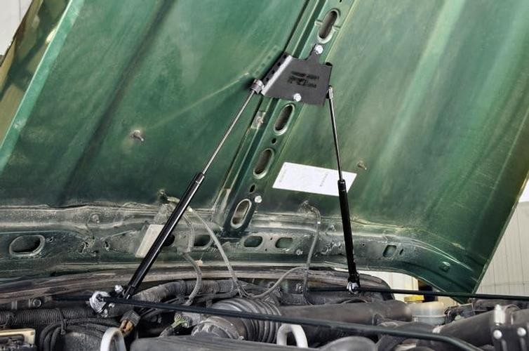 Hydraulic Hood Assist for 1997-2006 Jeep Wrangler TJ – 1151,Black