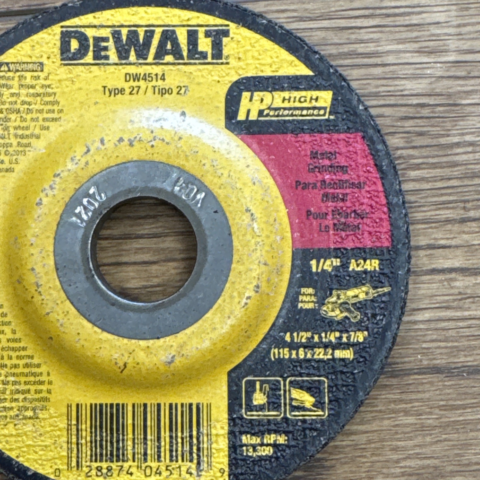 DEWALT 1/4″ Thick Grinding Wheel with 4-1/2″ Diameter and 7/8″ Arbor DW4514