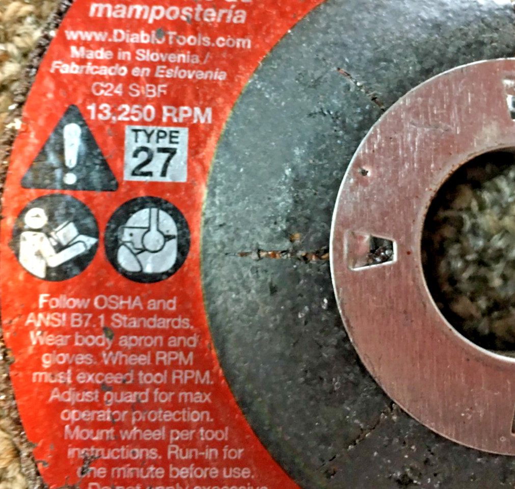 Diablo 4-1/2″ x 1/4″ x 5/8-11 Masonry Grinding Wheel Disc, TYPE 27, SLOVENIA