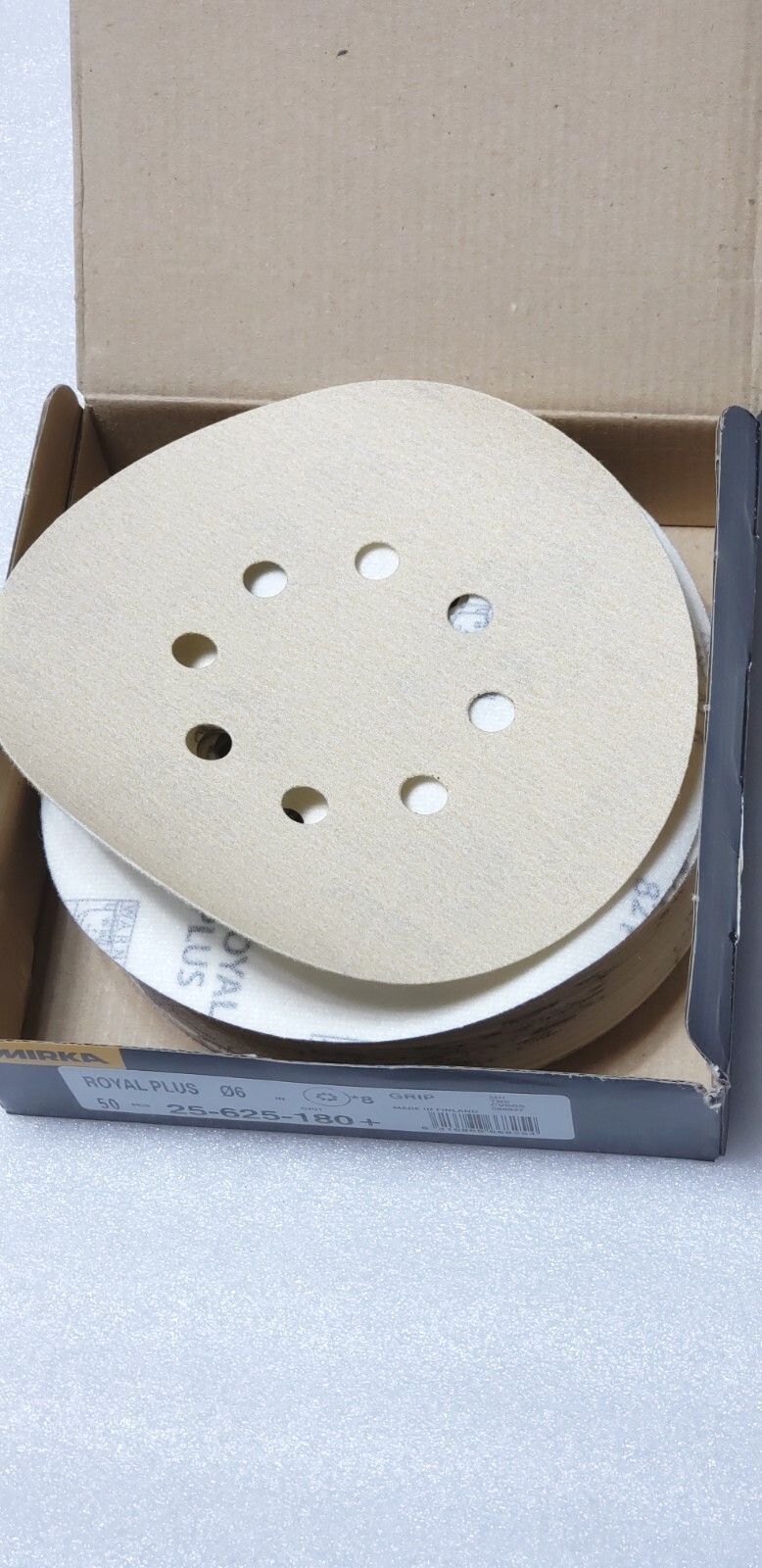 50pcs Mirka Royal Plus 25-625-180 6″ 8 Hole 180 Grit Hook and Loop Sanding Discs