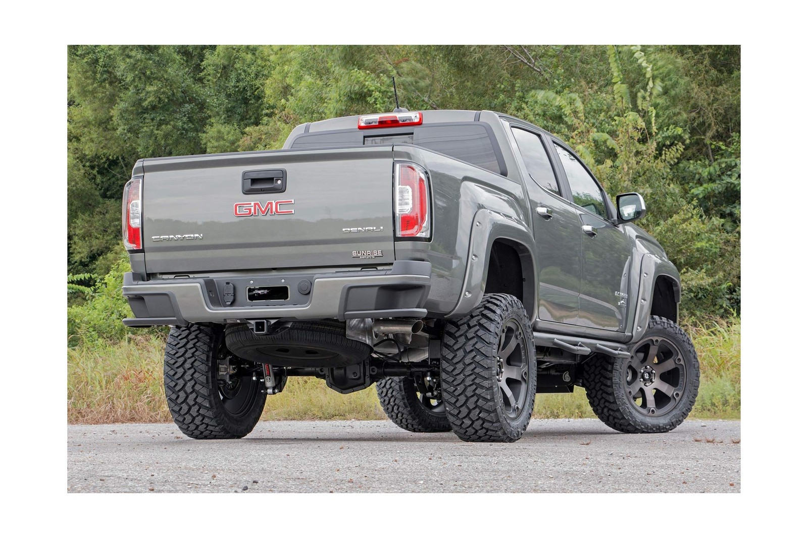 Rough Country 2.5-3.5″ N3 Front Shocks for GM 1/2-Ton Suburban/Tahoe – 23196_A
