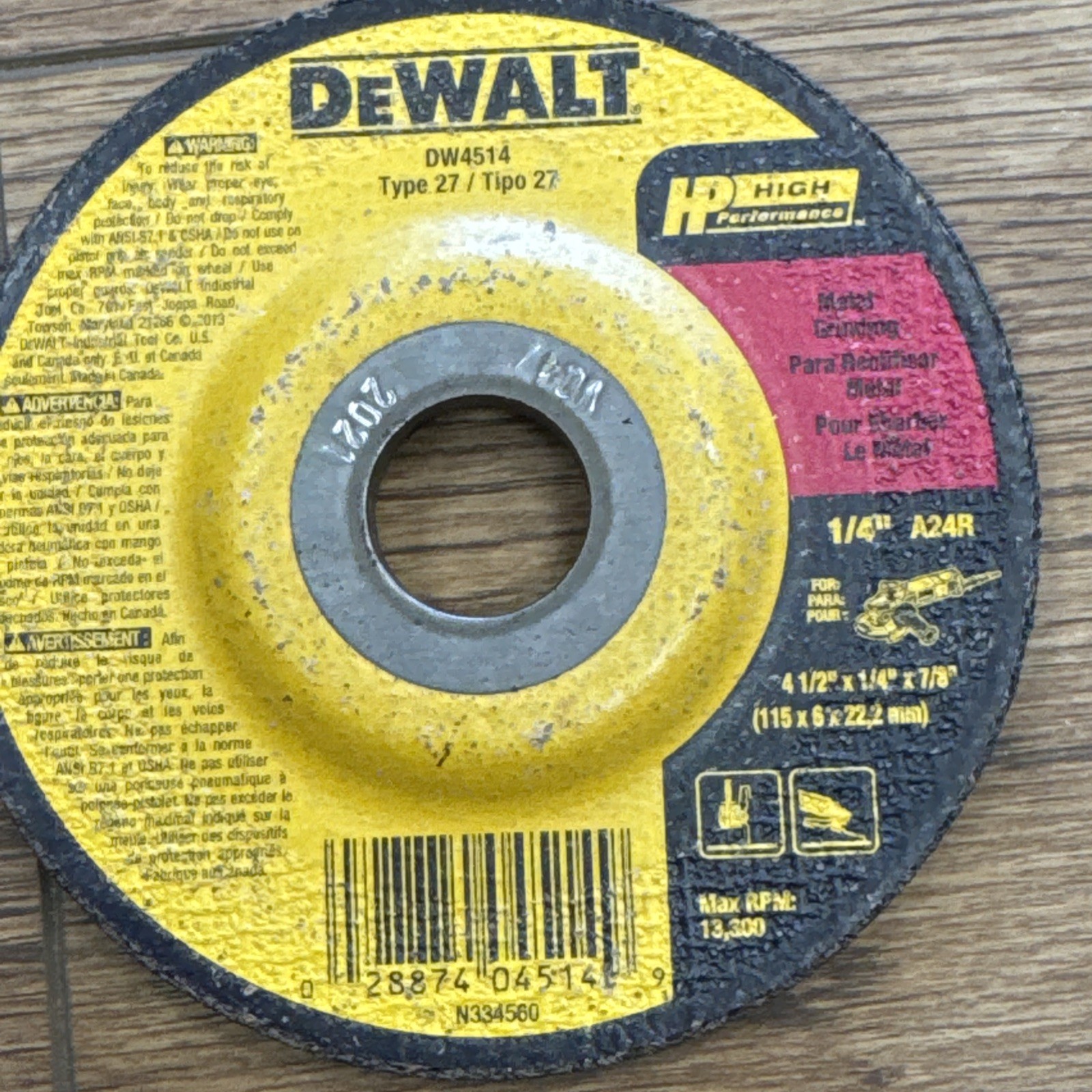 DEWALT 1/4″ Thick Grinding Wheel with 4-1/2″ Diameter and 7/8″ Arbor DW4514