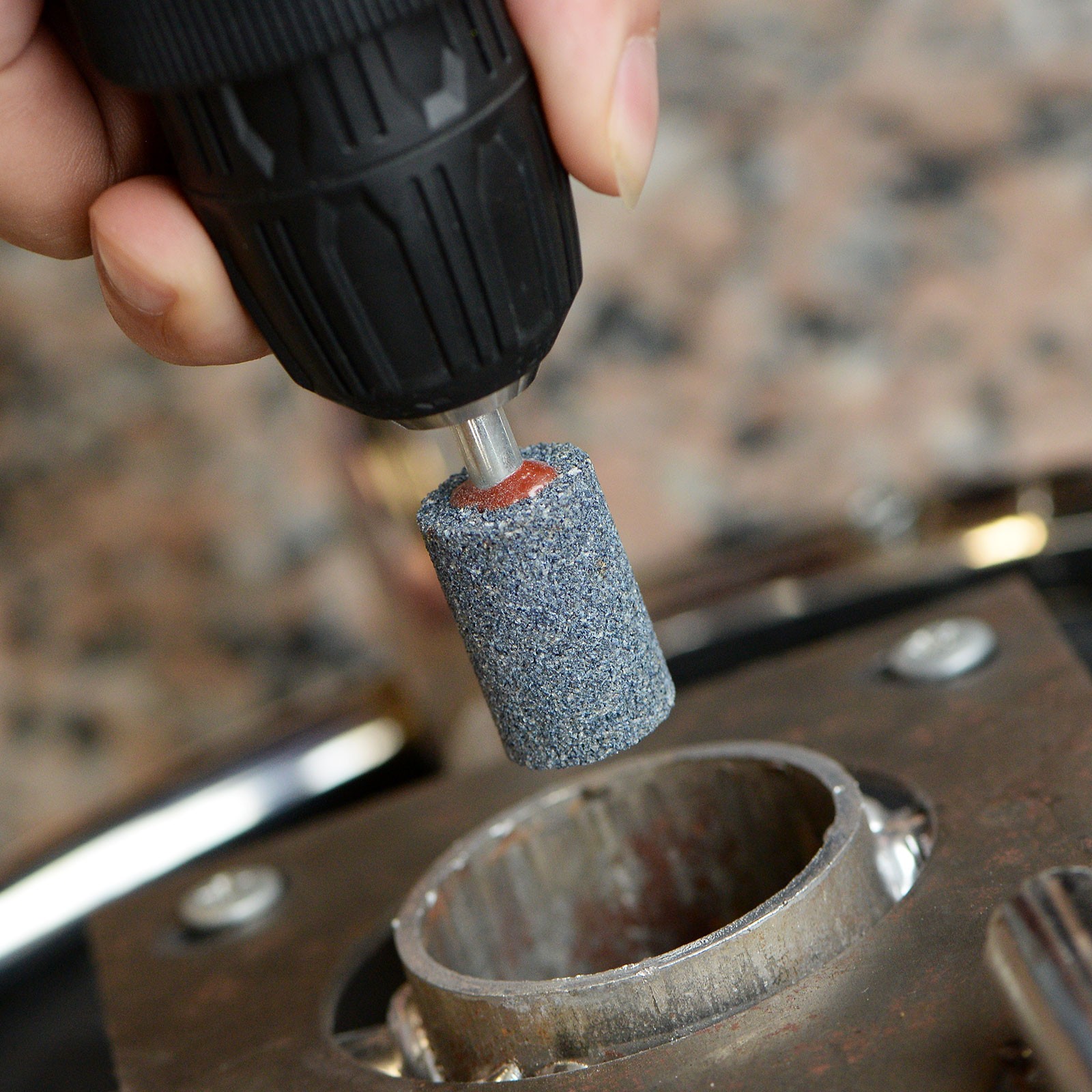 4pcs Abrasive Mounted Stone 1/4″ Shank 0.8″ Cylindrical Corundum Grinding Head
