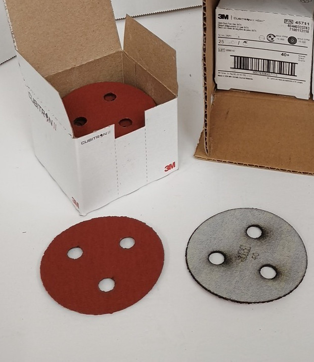 3M Cubitron II Hookit Cloth Disc 45711 947A, 40+ grit 3″ – quantity of 25 Discs