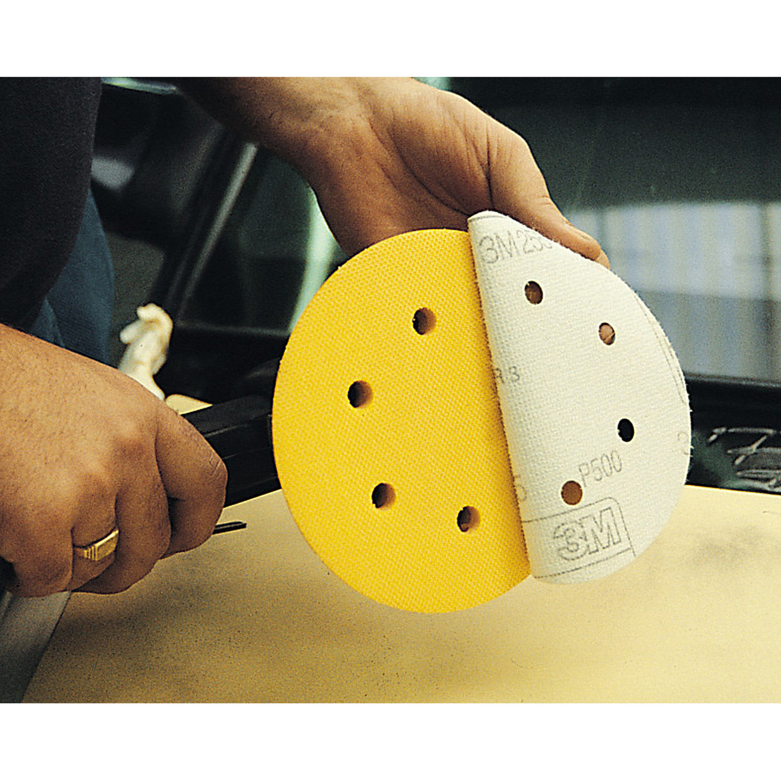 3M Cubitron II Hookit Clean Sanding Abrasive Disc, 31474, 5 in, 400+grade