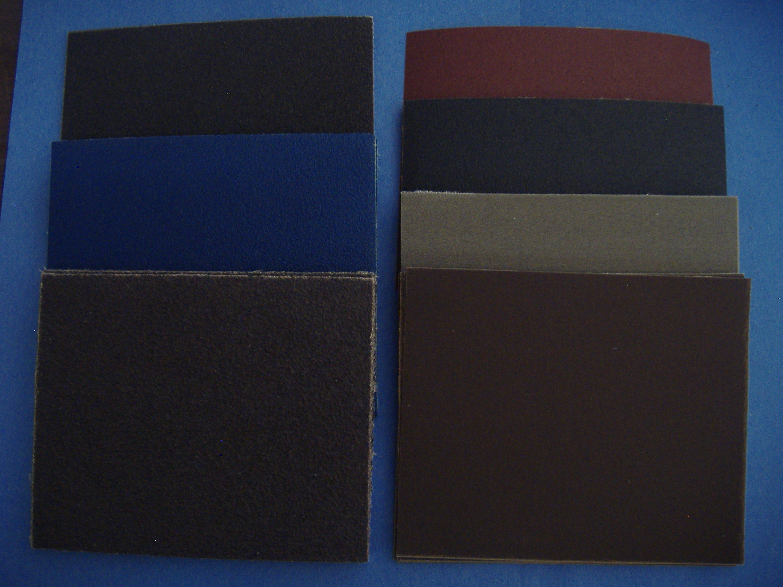 LOT OF 18 PIECE 1/4 SHEET ASS’T INDUSTRIAL CLOTH BACKED PALM SANDER SANDPAPER