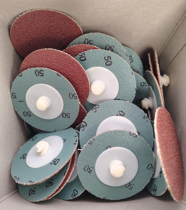 599404 Standard Abrasives Lockit Laminated Discs 2″ 50 Lockit A/O Pro 2 Ply