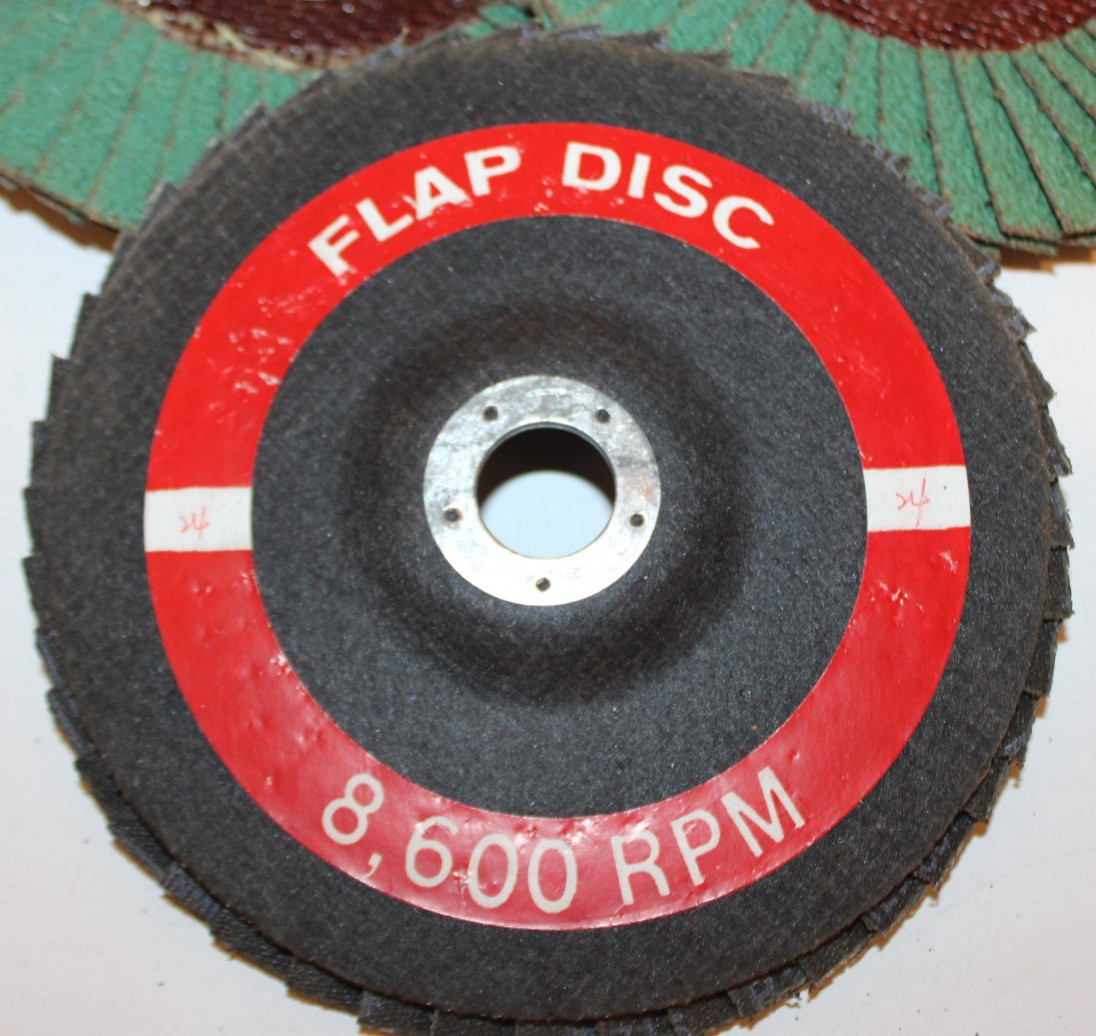 7″ x 7/8″ 24 Grit Flap Disc, FLAT Grinding Wheels, Fiber./Zir. Alum. – Lot of 5