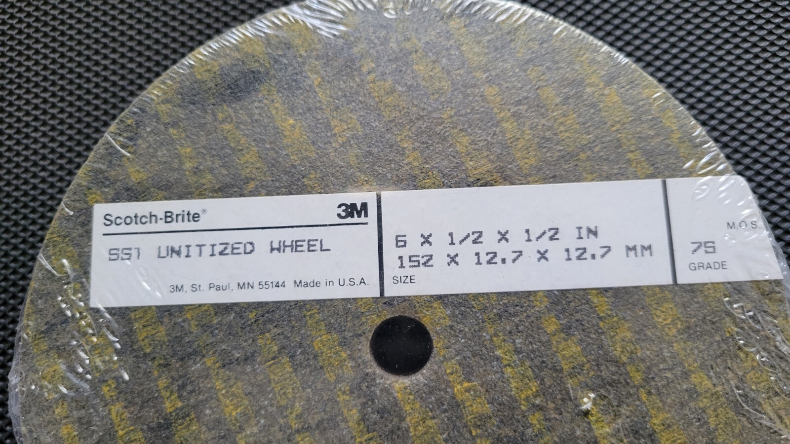 ( 2) 3M Scotch-Brite48011 SST Unitized Wheels, 6 in x 1/2 in x 1/2 in 7S FIN