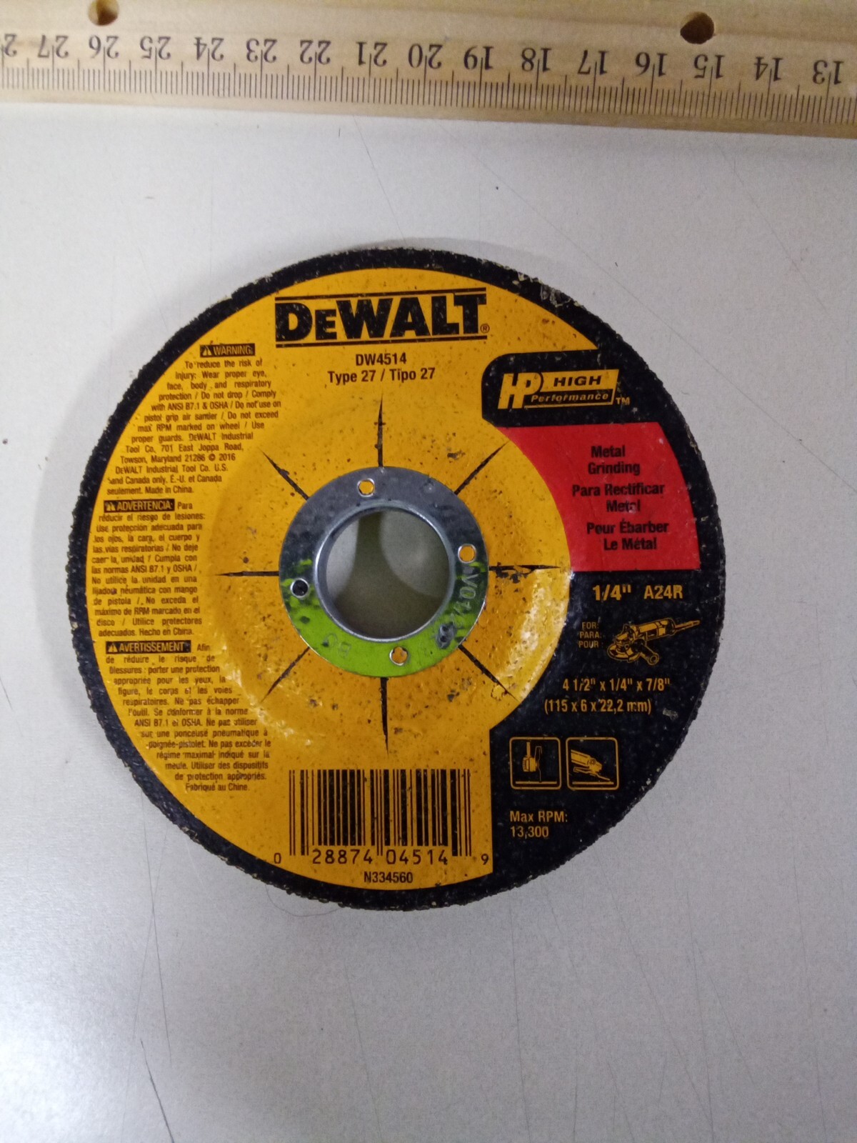 DEWALT 1/4″ Thick Grinding Wheel with 4-1/2″ Diameter and 7/8″ Arbor DW4514