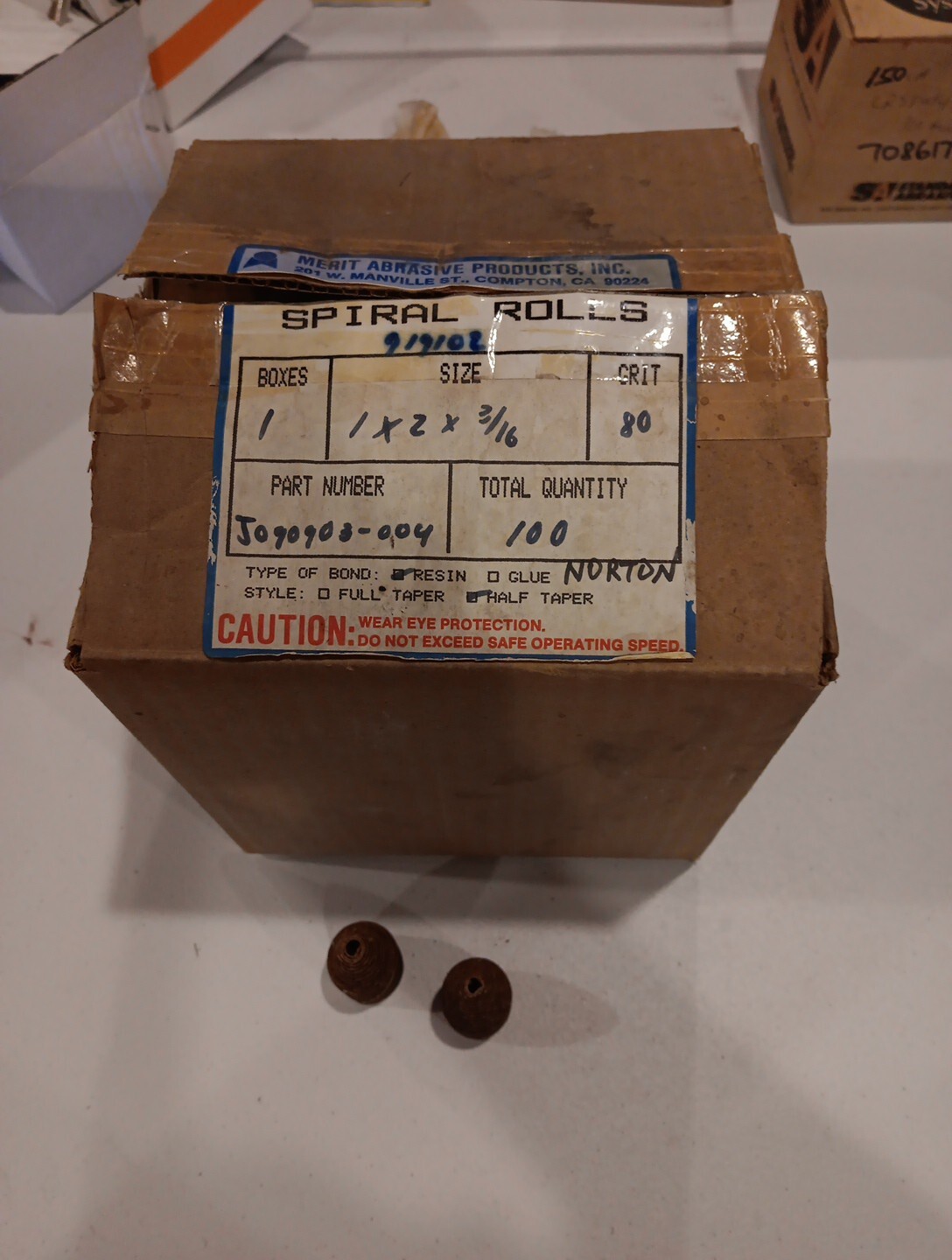 Merit 1 X 2 X 3/16 Spiral Roll Full Taper 80 Grit AO 81879 100 Pack