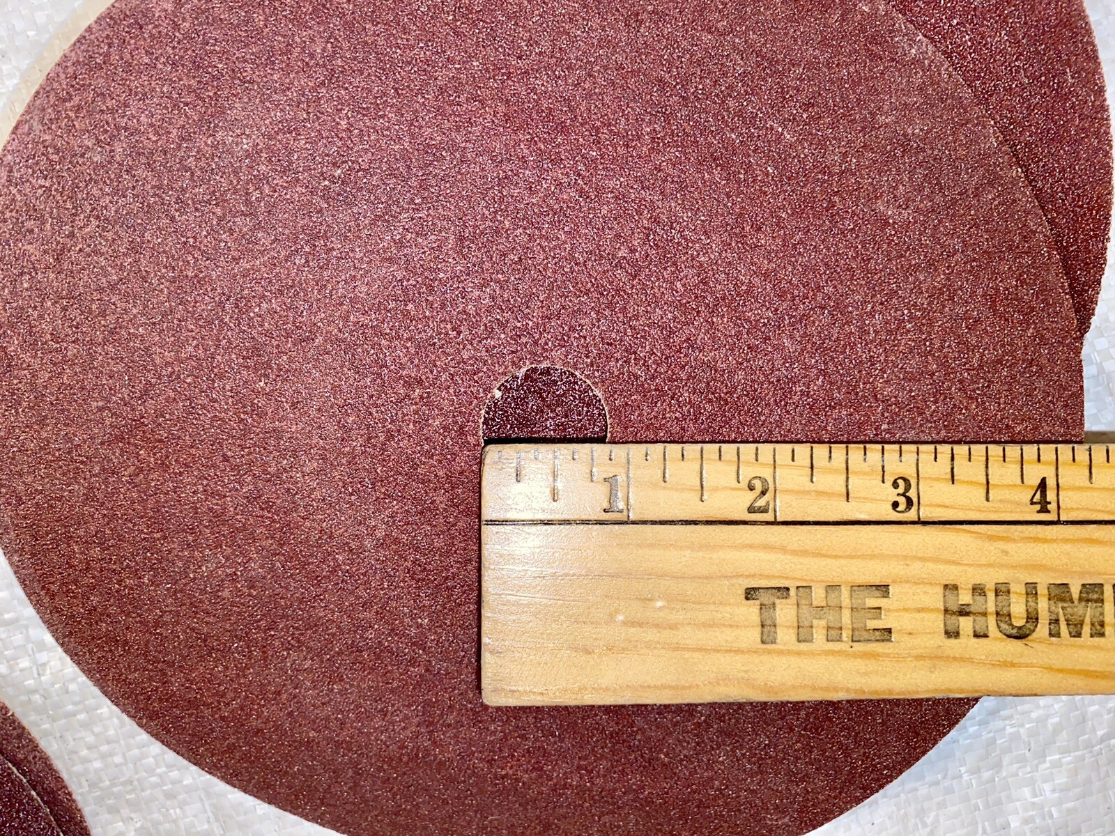 LOT OF 25 8″x7/8″ 3M 241 P60 ROUND BOLT ON SANDING DISCS