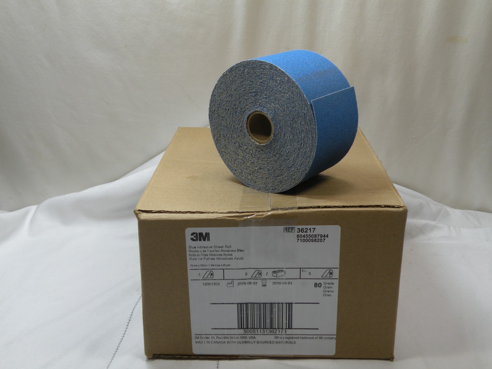 3M 36217 Stikit, 80 Grit Blue Abrasive Sanding Sheet Roll, 2-3/4″ x 20 yd