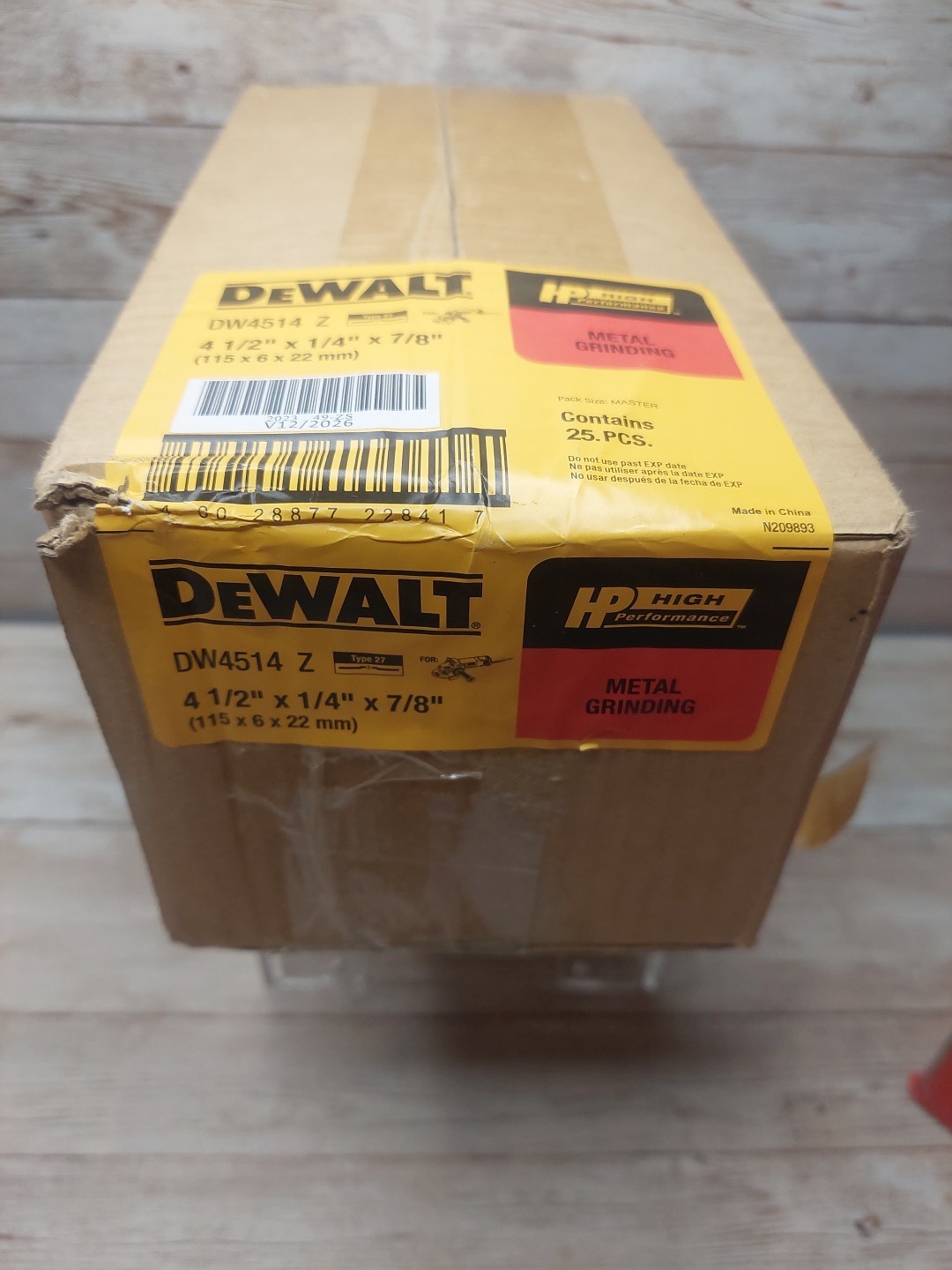 25-PK DEWALT DW4514 1/4″ Thick Grinding Wheel w/ 4-1/2″ Diameter and 7/8″ Arbor